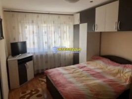 apartament-2-camere-decomandat-de-vanzare-sub-stadion-3